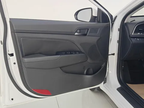 Hyundai Elantra (Avante)