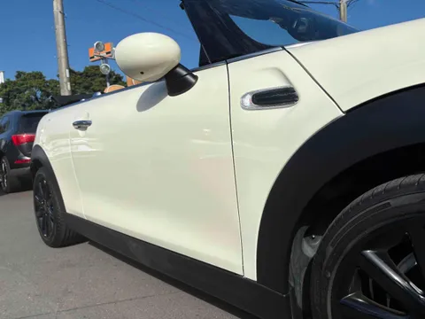 MINI Cooper Convertible
