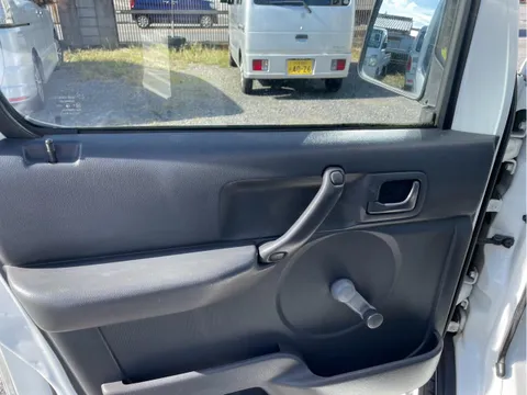 Mazda Scrum Truck