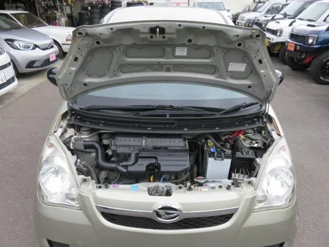 Daihatsu Mira
