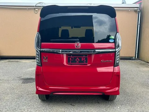 Honda N-BOX Custom