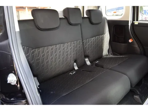Subaru Justy Minivan