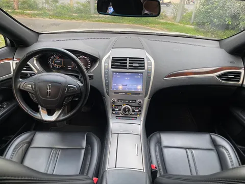 Lincoln MKZ
