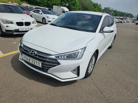 Hyundai Elantra (Avante)