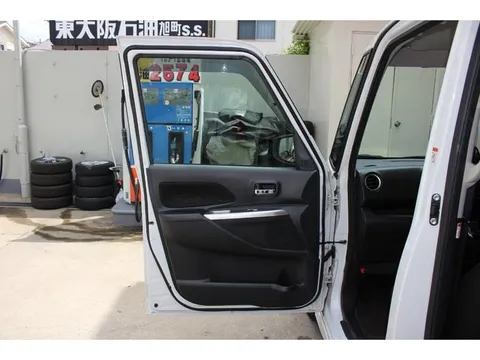 Mitsubishi eK Space Custom
