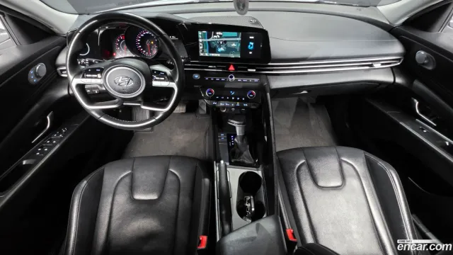 Hyundai Elantra (Avante)