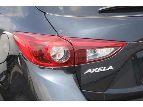 Mazda Axela Sport
