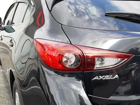 Mazda Axela Sport