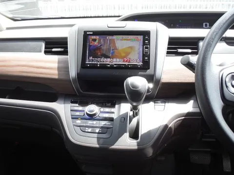 Honda Freed Plus