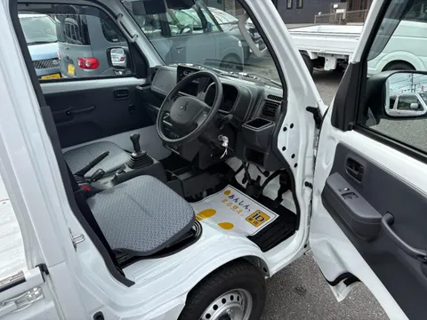 Mitsubishi Minicab Truck