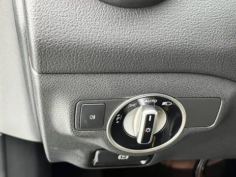Mercedes-Benz Mercedes-Benz GLA