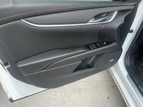 Cadillac XTS