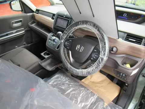 Honda Freed Plus