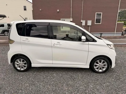Mitsubishi eK Custom