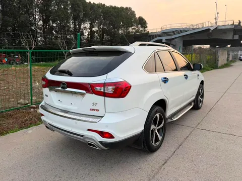 BYD S7