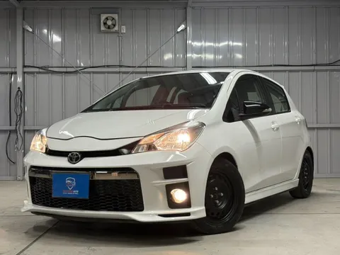Toyota Yaris (Vitz)