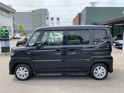 Suzuki Spacia Custom