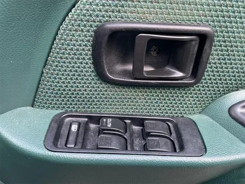 Daihatsu Naked