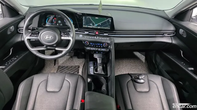 Hyundai Elantra (Avante)
