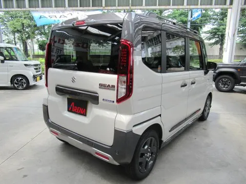 Suzuki Spacia Gear