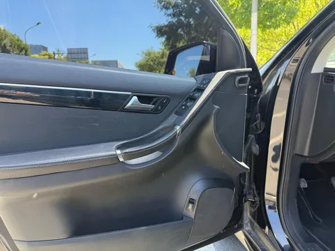 Mercedes-Benz R-Class