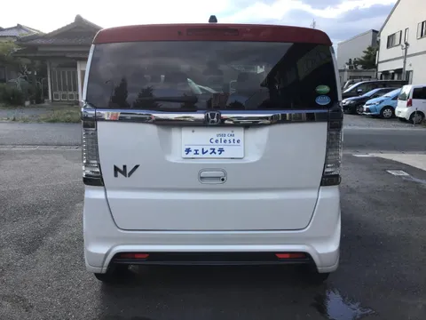 Honda N-BOX Slash