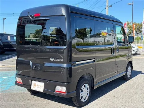 Daihatsu Atrai