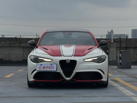 Alfa Romeo Giulia