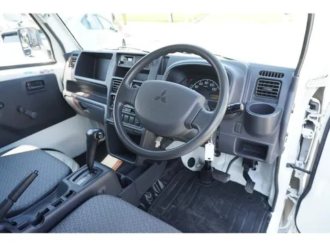 Mitsubishi Minicab Truck