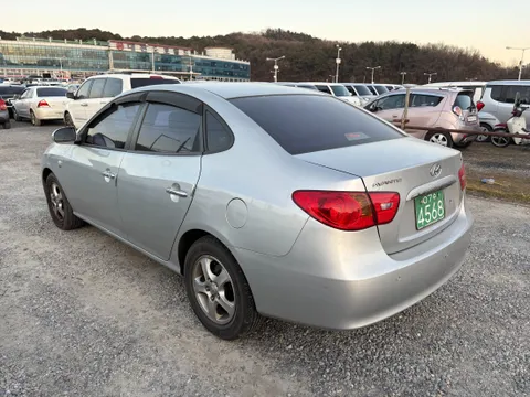 Hyundai Elantra (Avante)