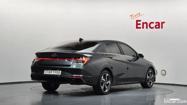 Hyundai Elantra (Avante)