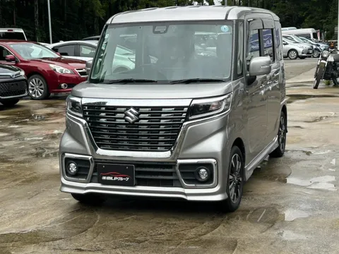 Suzuki Spacia Custom