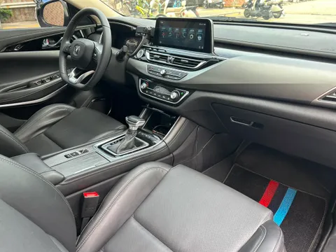 Changan Raeton CC
