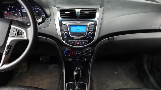 Hyundai Accent