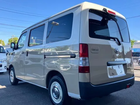 Toyota TownAce Van