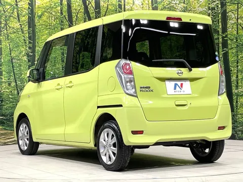 Nissan Dayz Roox
