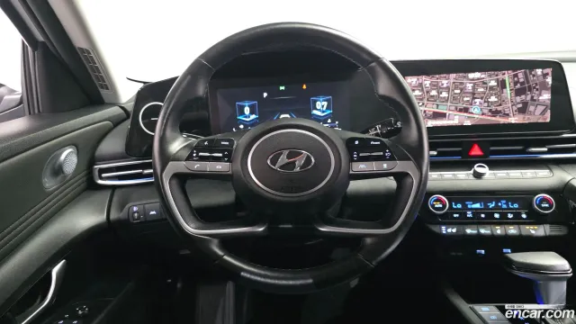 Hyundai Elantra (Avante)