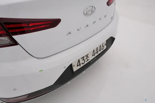 Hyundai Elantra (Avante)