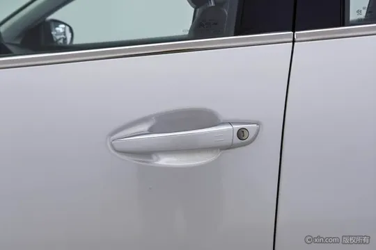 Peugeot 4008