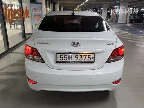 Hyundai Accent
