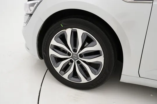 Renault Talisman (SM6)