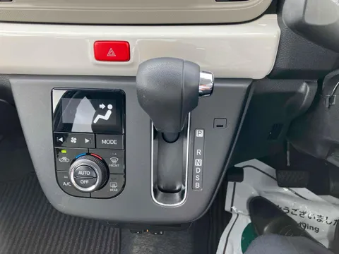 Daihatsu Mira Tocot
