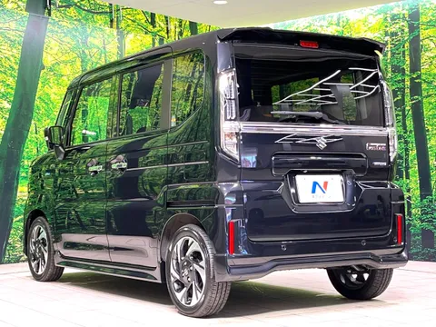 Suzuki Spacia Custom