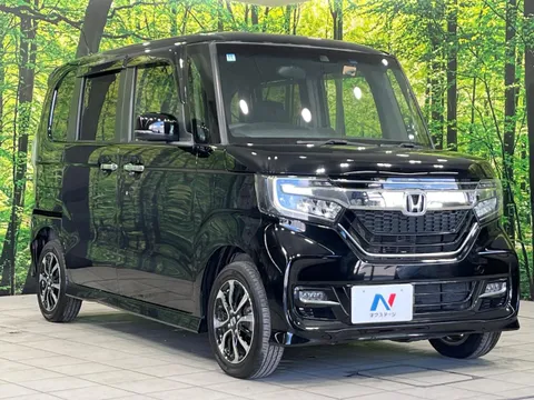 Honda N-BOX Custom