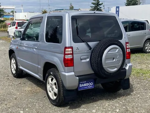 Mitsubishi Pajero Mini