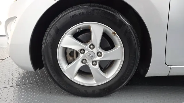 Hyundai Elantra (Avante)
