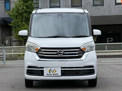 Nissan Dayz Roox