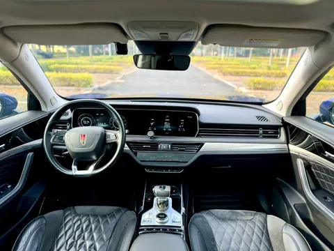 Hongqi HS5