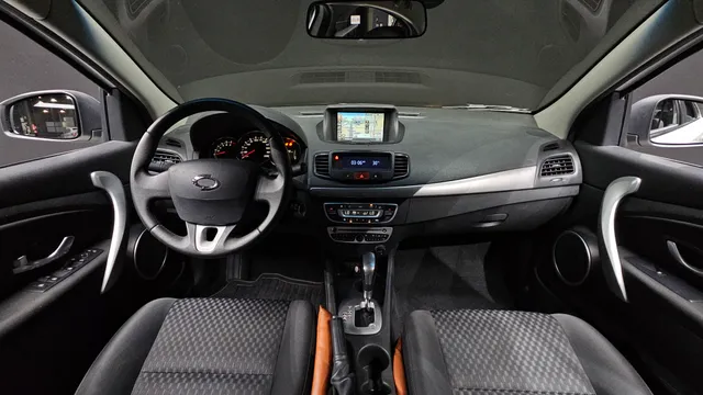 Renault SM3