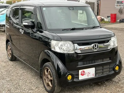 Honda N-BOX Slash